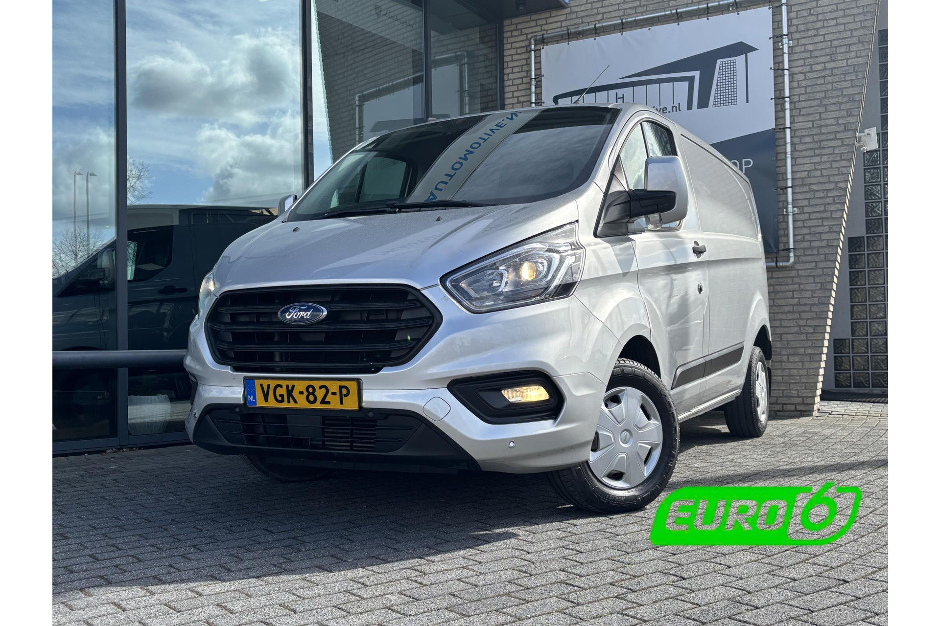 Ford Transit Custom 280 2.0 TDCI L1H1*3PERS.*A/C*CRUISE*NAVI*HAAK*